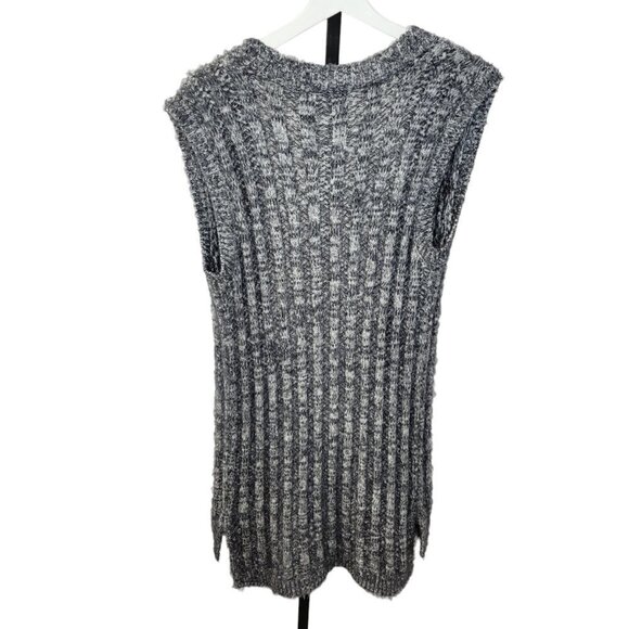 Olive + Oak Fuzzy Sleeveless Cardigan Size S - Picture 7 of 7